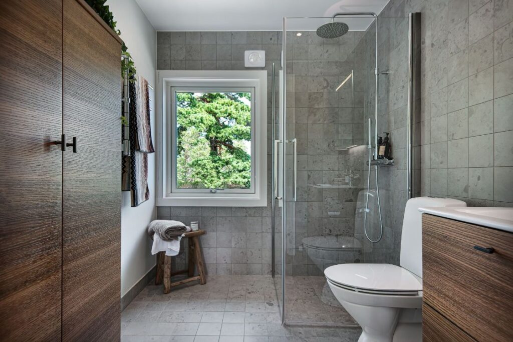 Badrumsbygge. Torslanda